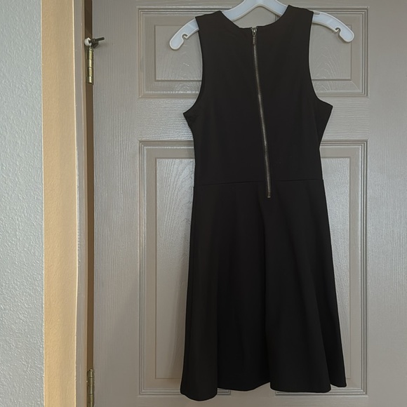 Old Navy Black Dress - Picture 4 of 4